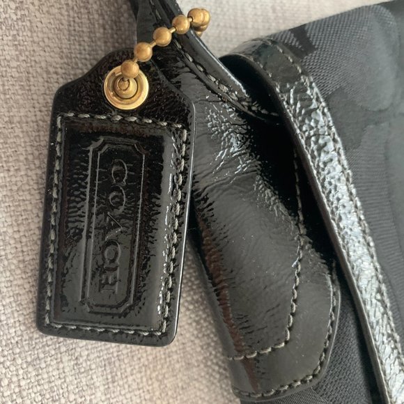 Coach Signature Classic Flap Hobo Bag - Picture 3 of 6